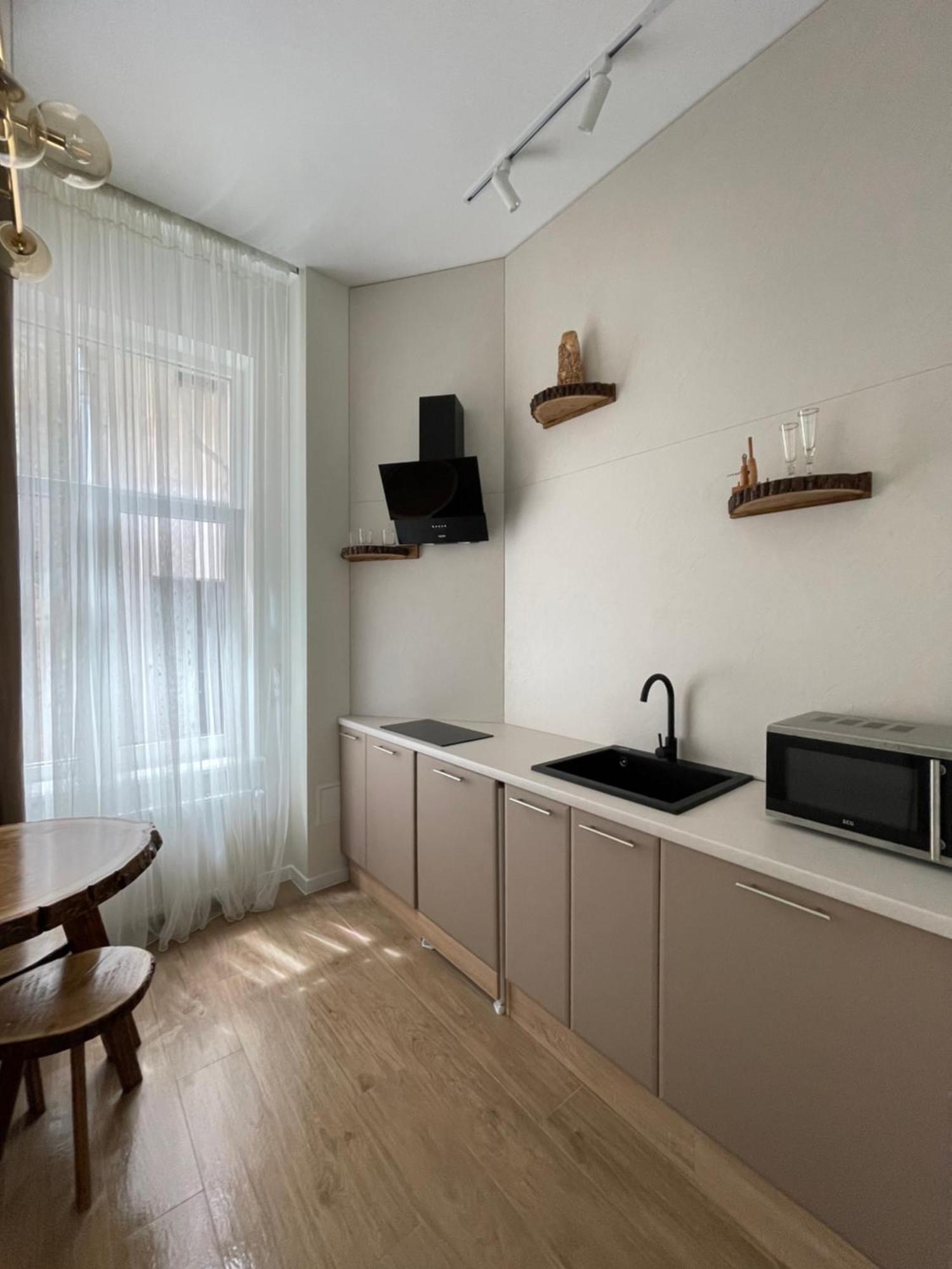 Appartement Тиктора, 3 Центр à Lviv Extérieur photo