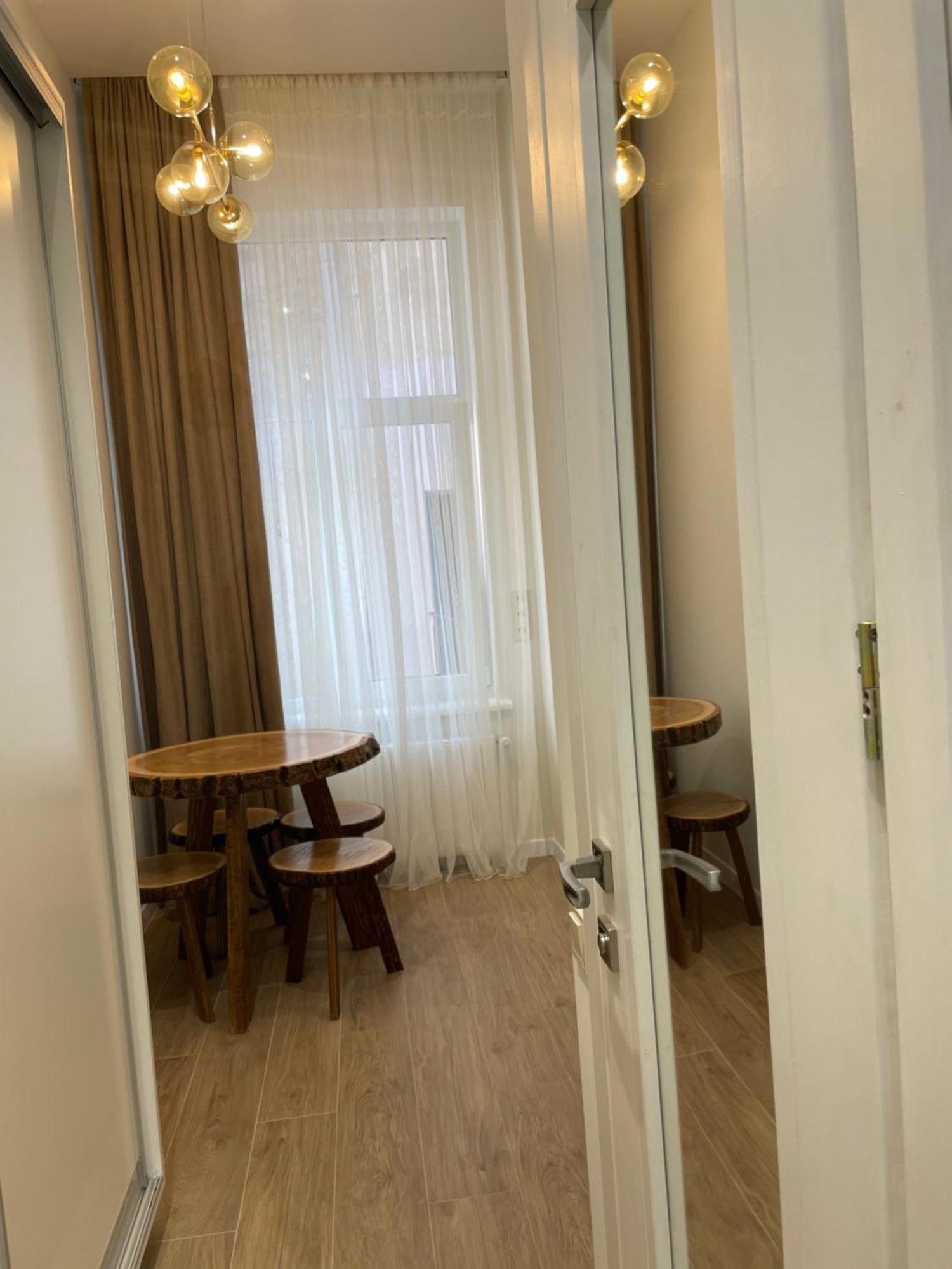 Appartement Тиктора, 3 Центр à Lviv Extérieur photo